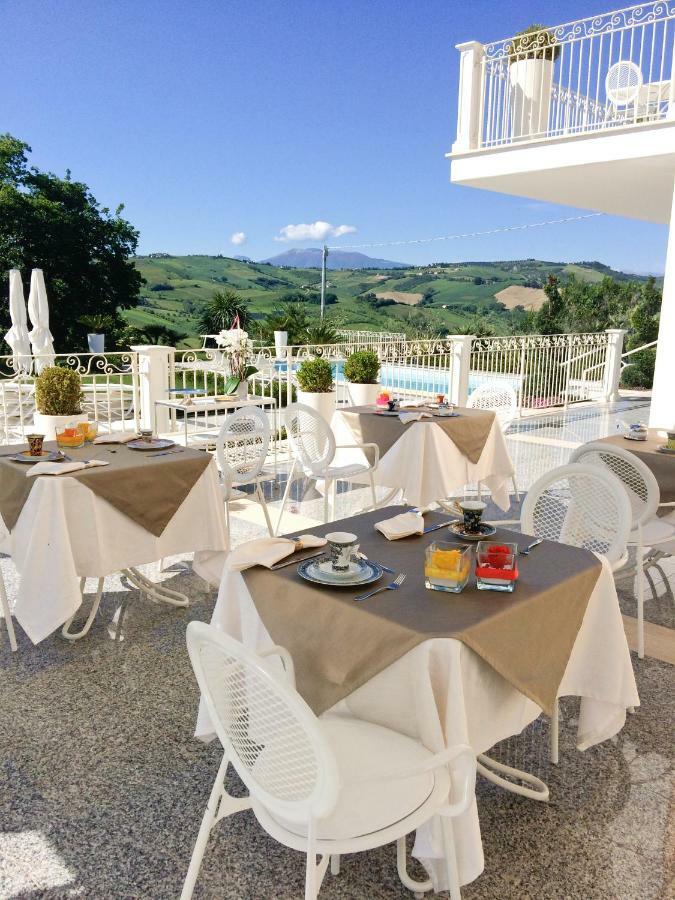 Residenza Delle Grazie Bed & Breakfast Cossignano Dış mekan fotoğraf