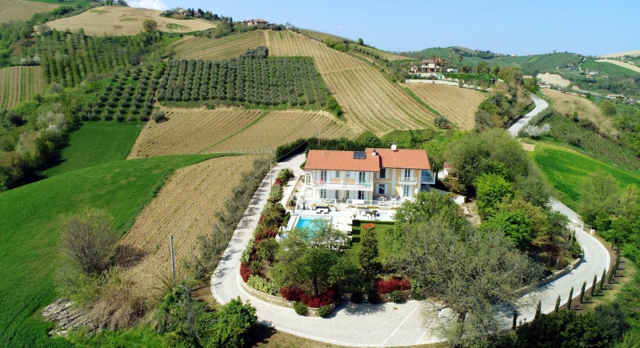 Residenza Delle Grazie Bed & Breakfast Cossignano Dış mekan fotoğraf