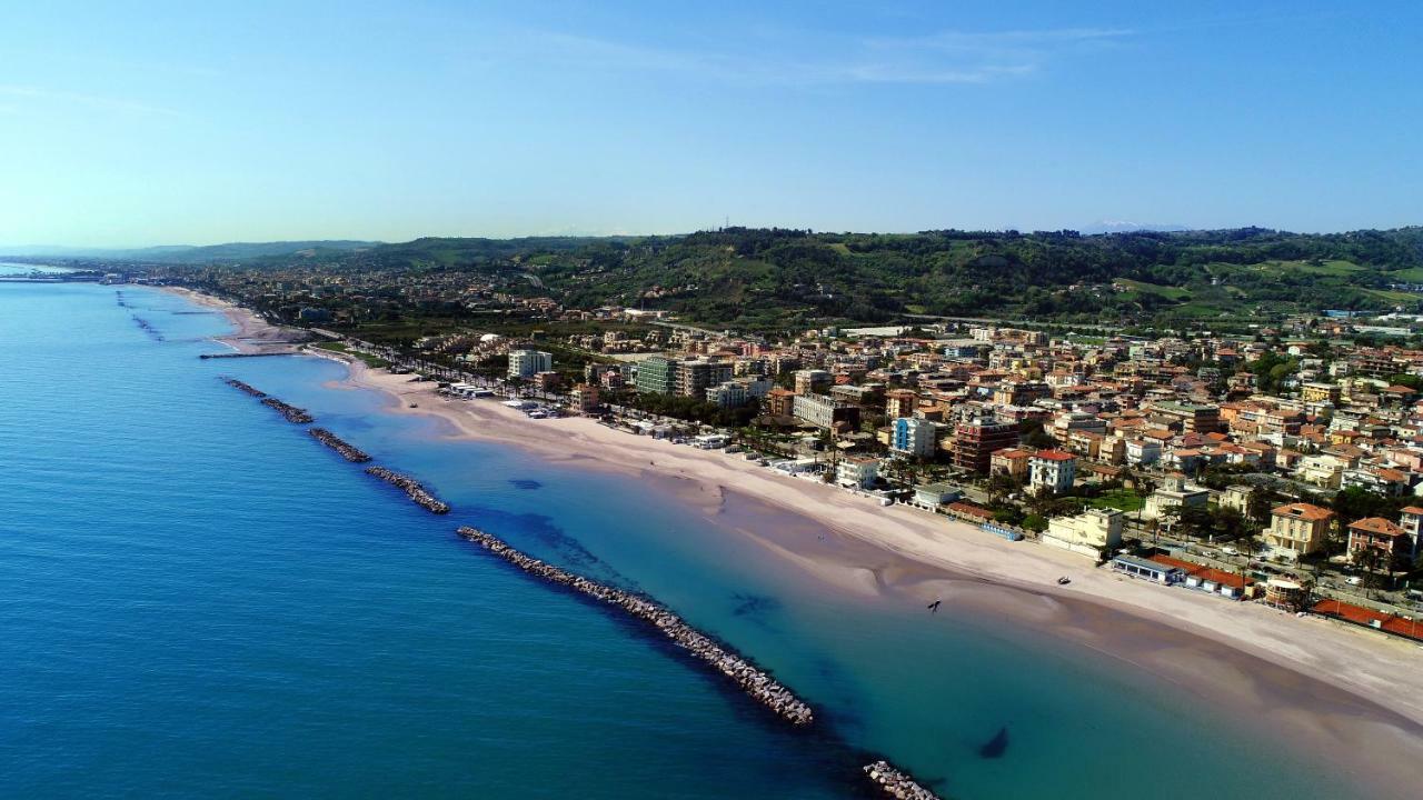 Residenza Delle Grazie Bed & Breakfast Cossignano Dış mekan fotoğraf