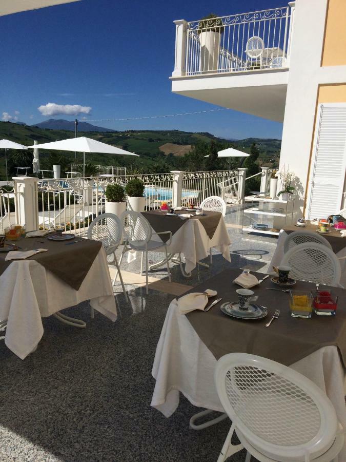 Residenza Delle Grazie Bed & Breakfast Cossignano Dış mekan fotoğraf